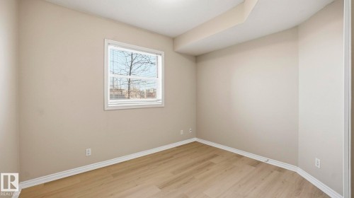101 10346 117 Street, Edmonton, AB - Indoor Photo Showing Other Room