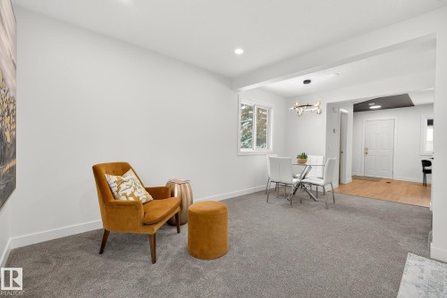 1 13833 30 Street, Edmonton, AB - Indoor