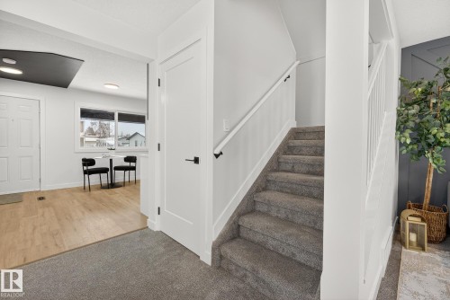 1 13833 30 Street, Edmonton, AB - Indoor Photo Showing Other Room