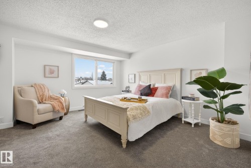 1 13833 30 Street, Edmonton, AB - Indoor Photo Showing Bedroom