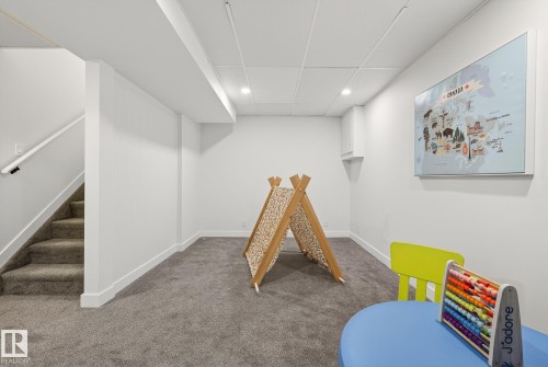 1 13833 30 Street, Edmonton, AB - Indoor