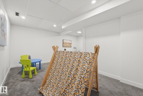 1 13833 30 Street, Edmonton, AB - Indoor