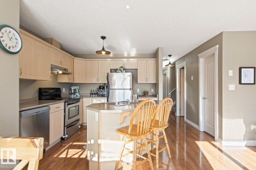 50 Meridian Loop, Stony Plain, AB - Indoor Photo Showing Kitchen