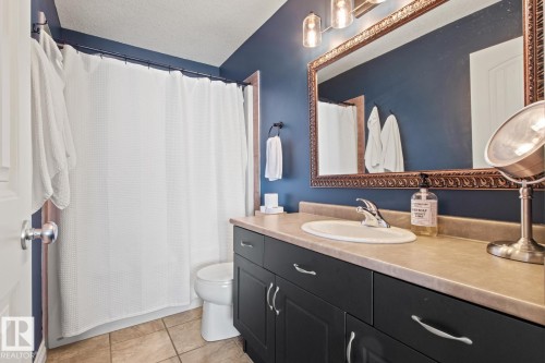 50 Meridian Loop, Stony Plain, AB - Indoor Photo Showing Bathroom