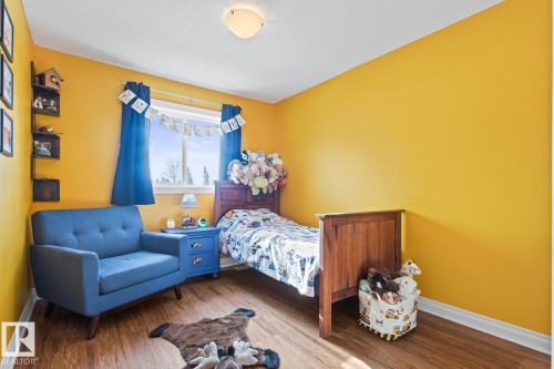 50 Meridian Loop, Stony Plain, AB - Indoor Photo Showing Bedroom