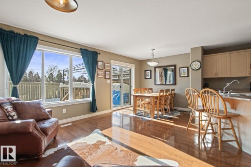 50 Meridian Loop, Stony Plain, AB - Indoor Photo Showing Living Room