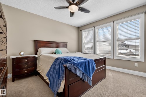 135 Gilmore Way, Spruce Grove, AB - Indoor Photo Showing Bedroom