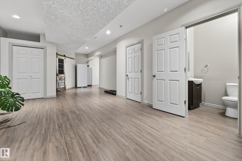 135 Gilmore Way, Spruce Grove, AB - Indoor Photo Showing Other Room