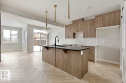 2827 65 Street  Edmonton, AB T6X 3J7