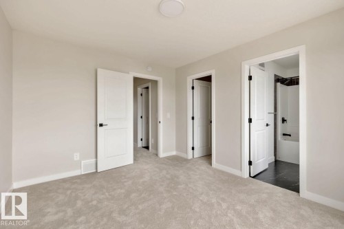 2827 65 Street, Edmonton, AB - Indoor Photo Showing Other Room