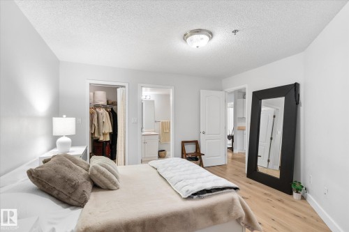 207 12028 103 Avenue, Edmonton, AB - Indoor Photo Showing Bedroom