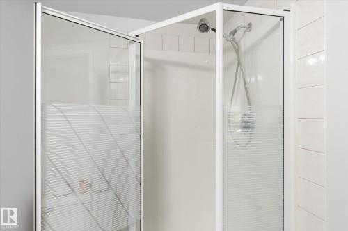 207 12028 103 Avenue, Edmonton, AB - Indoor Photo Showing Bathroom