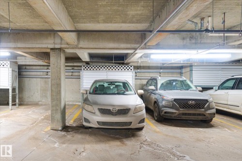 207 12028 103 Avenue, Edmonton, AB - Indoor Photo Showing Garage