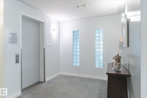 207 12028 103 Avenue, Edmonton, AB - Indoor Photo Showing Other Room