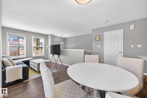 17 4029 Orchards Drive, Edmonton, AB - Indoor Photo Showing Other Room