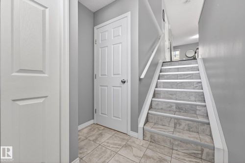 17 4029 Orchards Drive, Edmonton, AB - Indoor Photo Showing Other Room