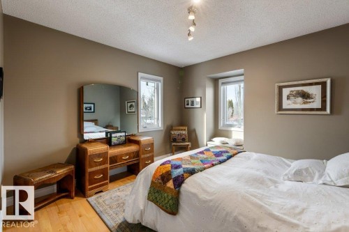 3 Pearson Place, St. Albert, AB - Indoor Photo Showing Bedroom
