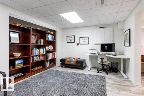 3 Pearson Place, St. Albert, AB - Indoor Photo Showing Office