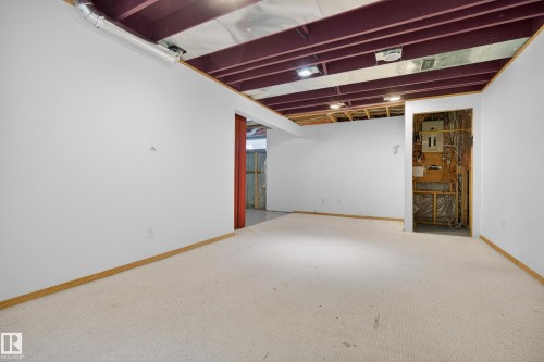 3801 33 Avenue, Leduc, AB - Indoor Photo Showing Other Room