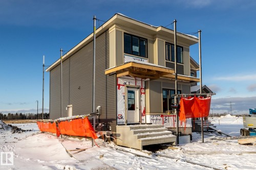 19516 30 Avenue, Edmonton, AB - Outdoor