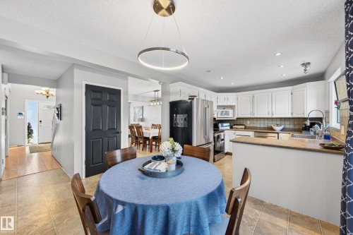 52 Langholm Drive, St. Albert, AB - Indoor Photo Showing Dining Room