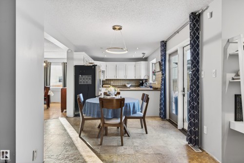 52 Langholm Drive, St. Albert, AB - Indoor Photo Showing Dining Room