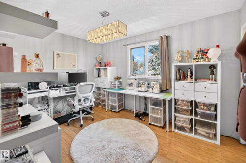 52 Langholm Drive, St. Albert, AB - Indoor