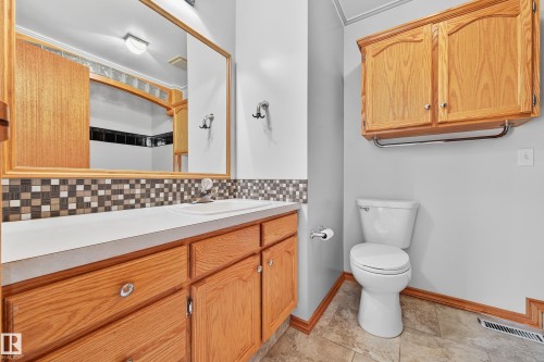 3917 43 Avenue, Leduc, AB - Indoor Photo Showing Bathroom