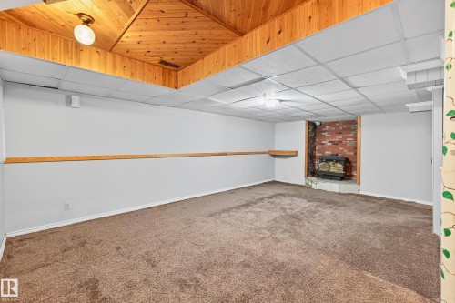 3917 43 Avenue, Leduc, AB - Indoor