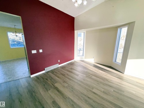 129 A St. Andrews Drive, Stony Plain, AB - Indoor Photo Showing Other Room