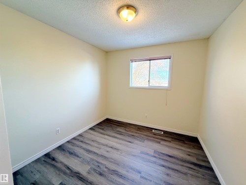129 A St. Andrews Drive, Stony Plain, AB - Indoor Photo Showing Other Room