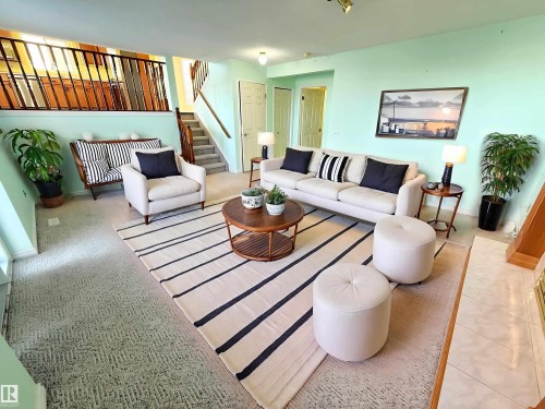 129 A St. Andrews Drive, Stony Plain, AB - Indoor Photo Showing Living Room