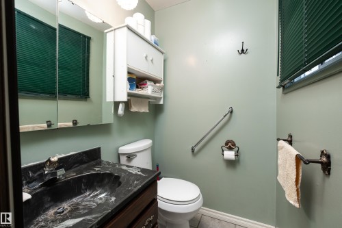 3424 65 Street, Edmonton, AB - Indoor Photo Showing Bathroom