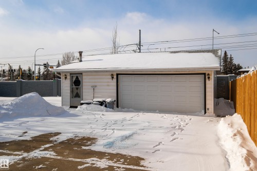 3424 65 Street, Edmonton, AB - Outdoor