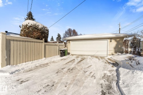 View of snow covered garage - 3519 111B Street, Edmonton, AB - Outdoor
