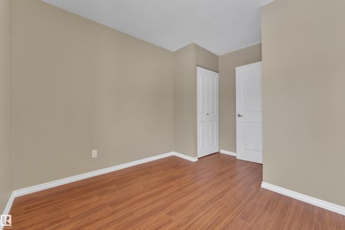896 Abbottsfield Road Nw, Edmonton, AB - Indoor Photo Showing Other Room
