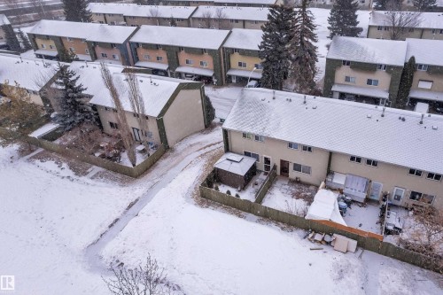 896 Abbottsfield Road Nw, Edmonton, AB - Outdoor