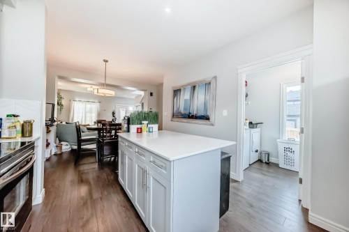 2 Southpointe Boulevard, Fort Saskatchewan, AB - Indoor Photo Showing Kitchen