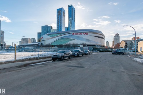 B01 10620 104 Street, Edmonton, AB - Outdoor