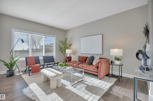 2383 Ware Crescent, Edmonton, AB - Indoor Photo Showing Living Room