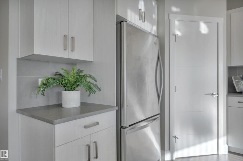 2383 Ware Crescent, Edmonton, AB - Indoor