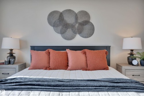 2383 Ware Crescent, Edmonton, AB - Indoor Photo Showing Bedroom