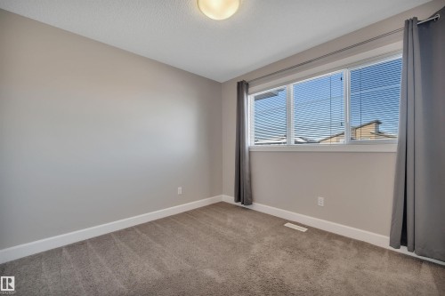 2383 Ware Crescent, Edmonton, AB - Indoor Photo Showing Other Room