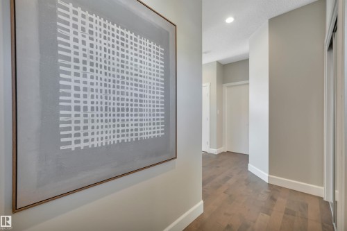 2383 Ware Crescent, Edmonton, AB - Indoor Photo Showing Other Room