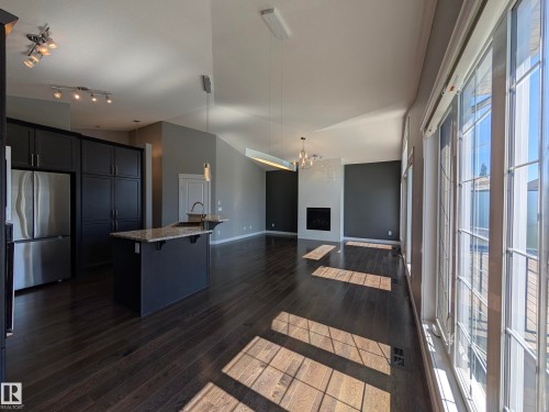 34 3090 Cameron Heights Way, Edmonton, AB - Indoor