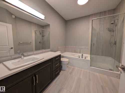 34 3090 Cameron Heights Way, Edmonton, AB - Indoor Photo Showing Bathroom