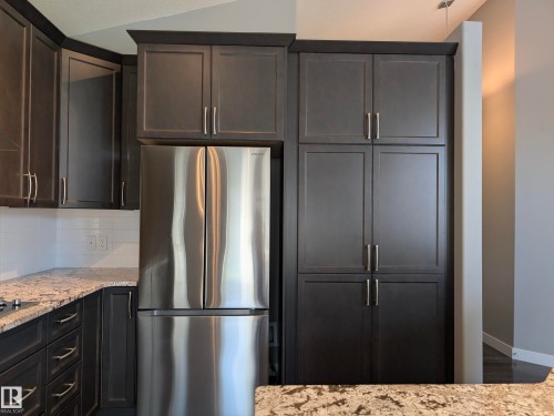 34 3090 Cameron Heights Way, Edmonton, AB - Indoor Photo Showing Kitchen With Stainless Steel Kitchen