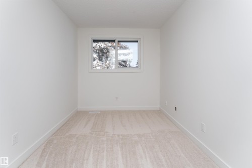 3108 142 Avenue, Edmonton, AB - Indoor Photo Showing Other Room