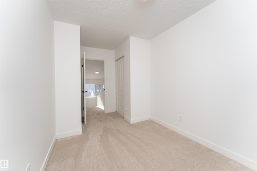 3108 142 Avenue, Edmonton, AB - Indoor Photo Showing Other Room