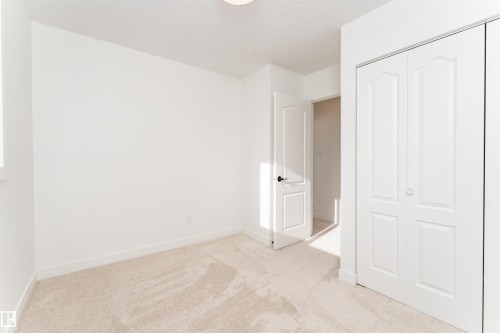 3108 142 Avenue, Edmonton, AB - Indoor Photo Showing Other Room